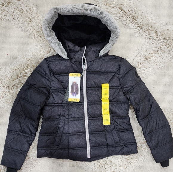 🆕️ 💜 Size 7/8 girls  hooded puffer coat w/ thumb holes - Picture 2 of 5